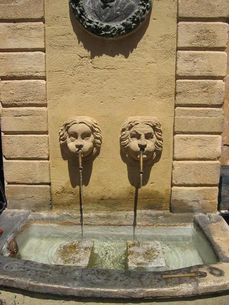 MardiBums Fountain, Aix en Provence