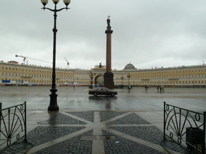 palace square with Hermitage