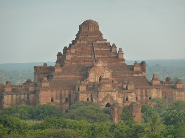 biggest temple in Bagan