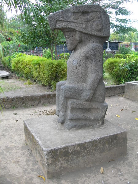 Statue I