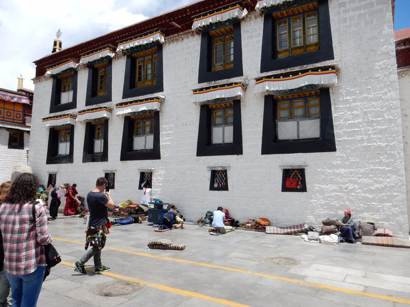 Prostrations at Jokhang