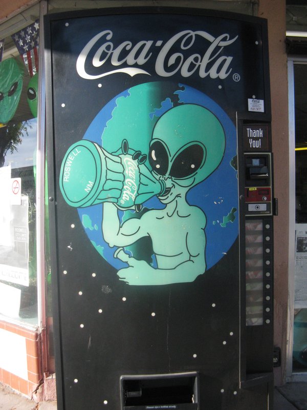 Alien coke machine