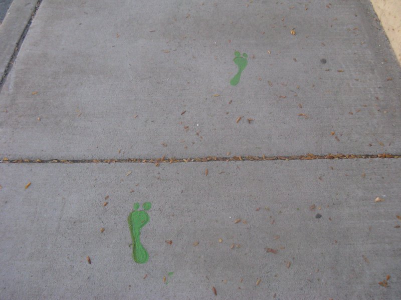 alien footprints