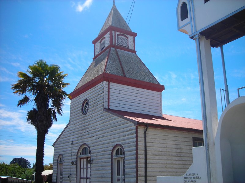 Iglesia near Lyceo Guacolda