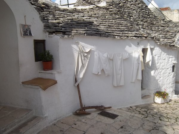 Drying clothes in the Trullis