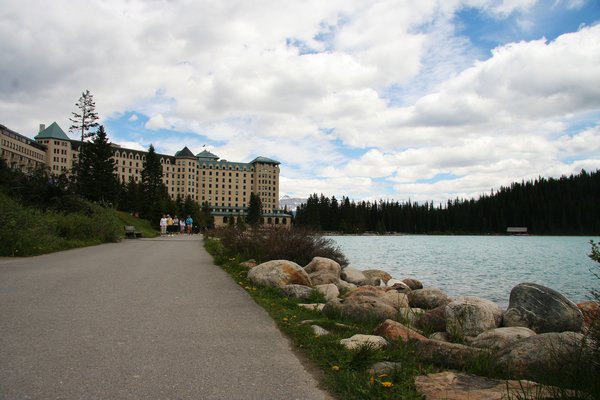 Lake shore trail