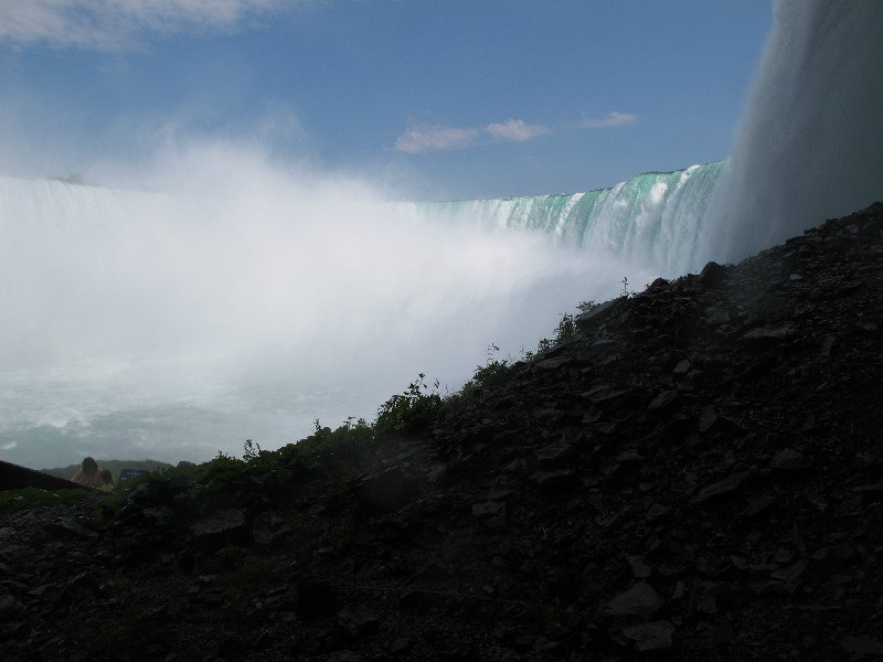 first view of the falls from observation deck