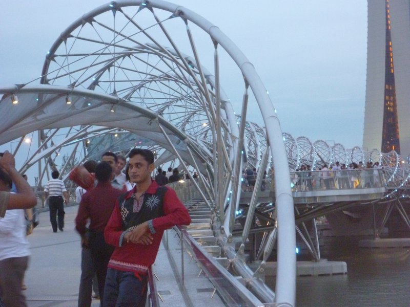Helix Bridge