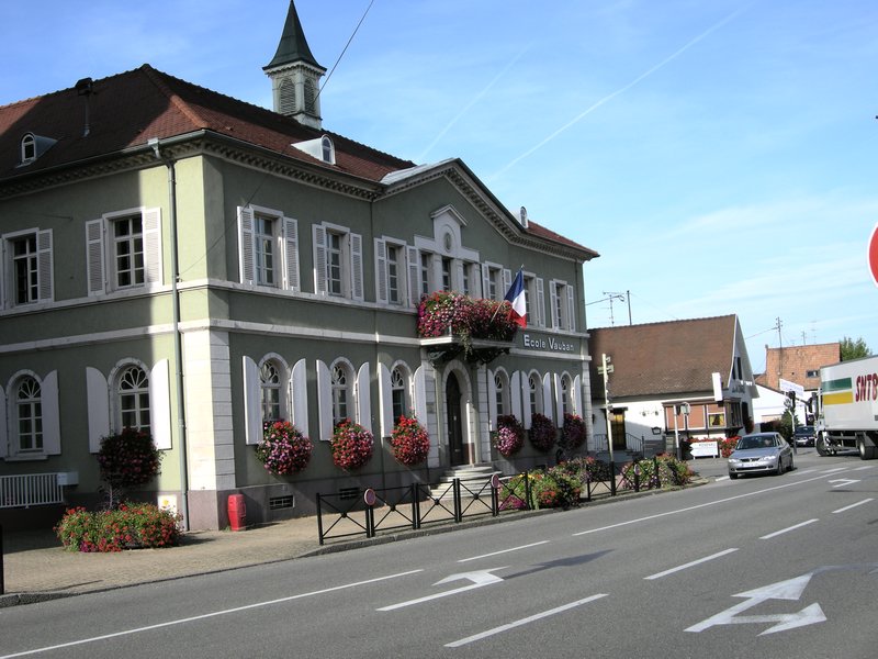 Mairie of Village Neuf