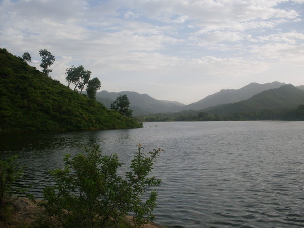 The lake, Ranakpur