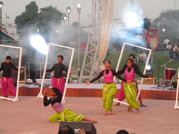 Delhi Jugendfestival, landestypische Taenze