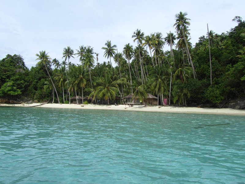 Togian Islands - Malenge