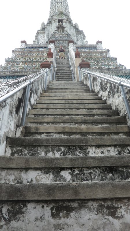 Wat Po steps : not for the faint hearted