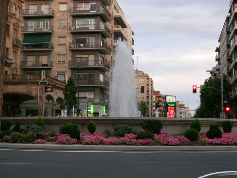 Roundabout fountain, Puerta de Zamora