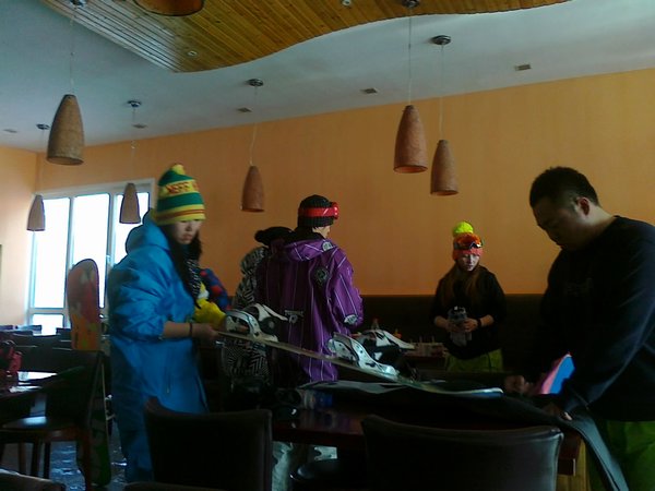 stylish Chinese boarders in the slope restaurant