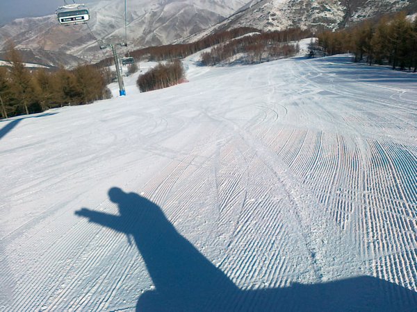 perfect, empty pistes at Duolemeidi, Hebei