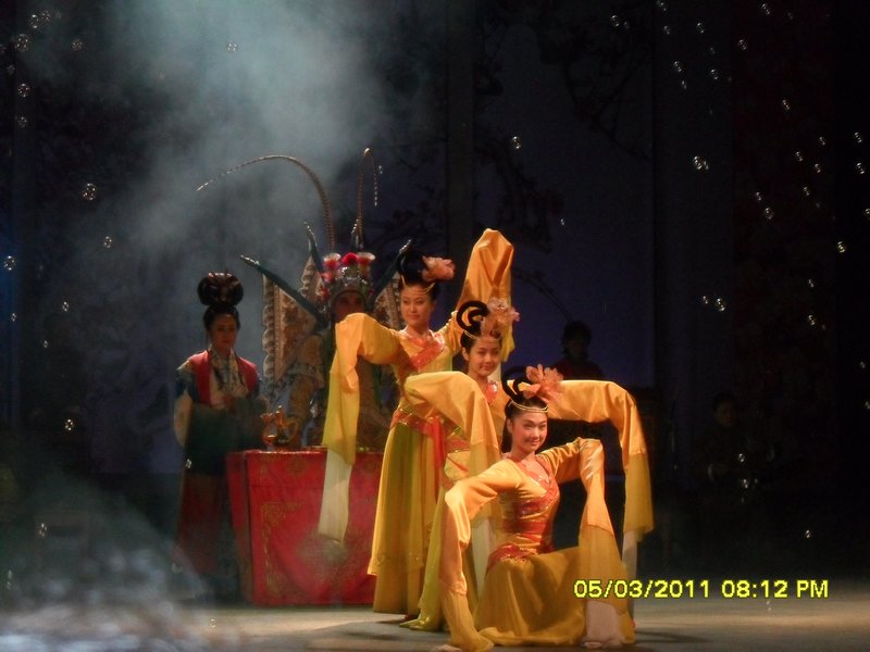 4. Dancers at the opera show