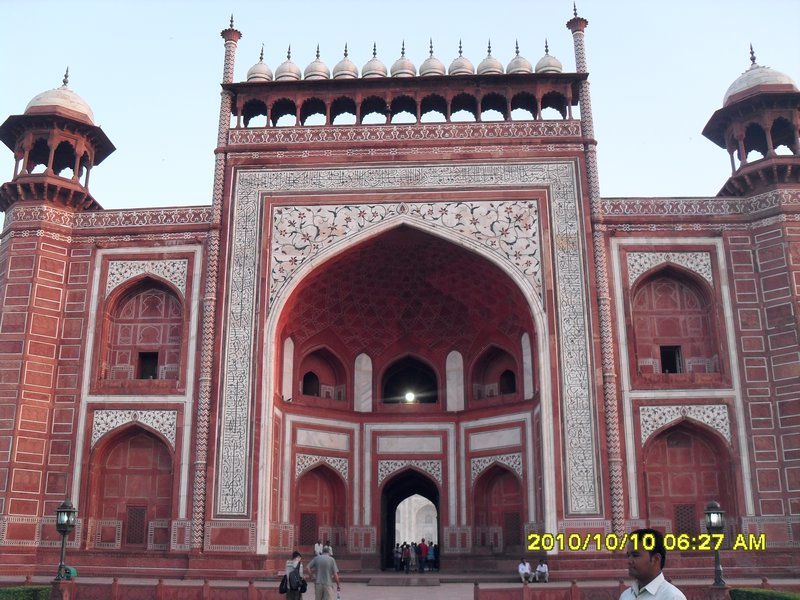 Gateway to the Taj