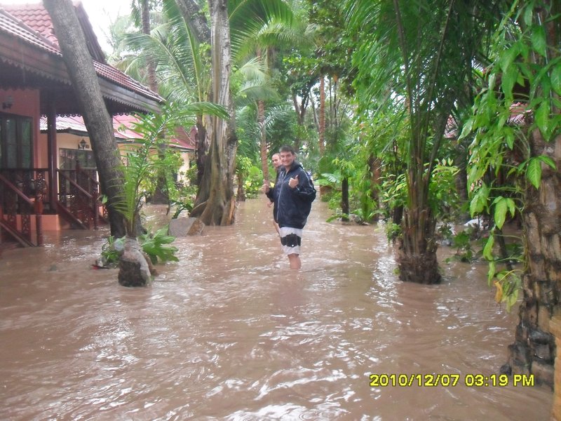 The water level when we were allowed back to the bungalow