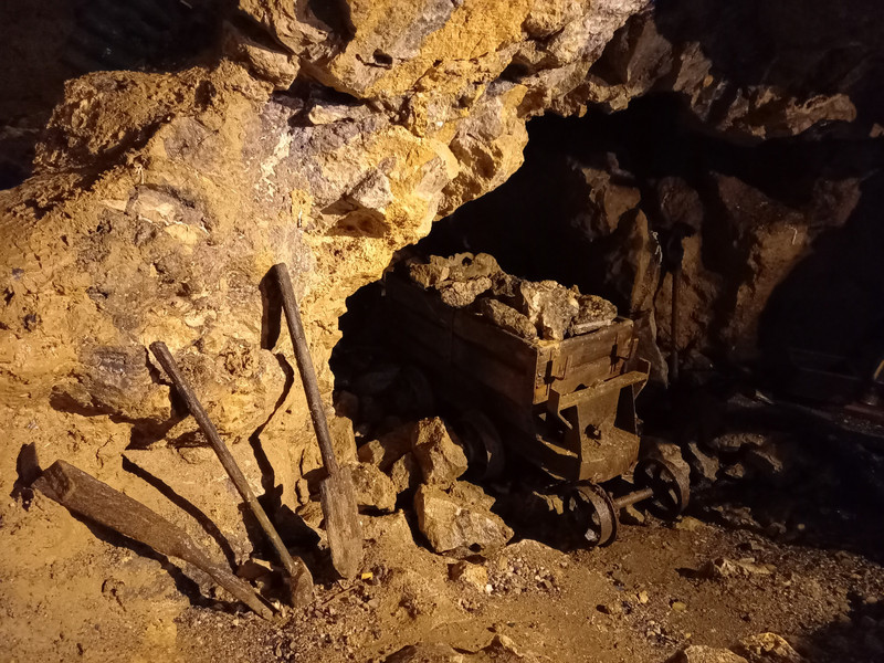 Treak Cliff Cavern