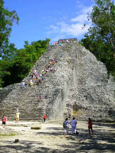 Nohoch Mul-Pyramide