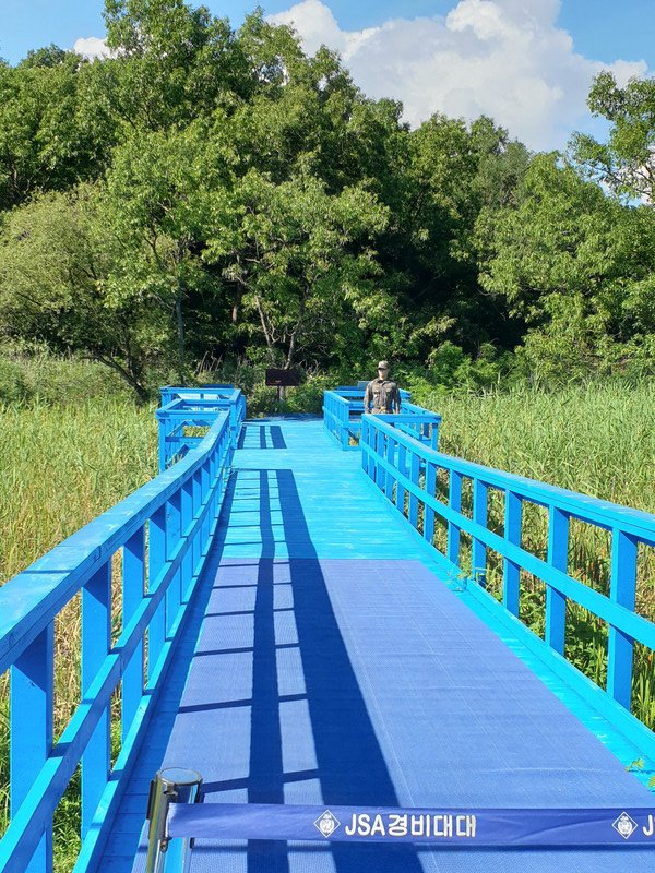 Blue bridge where the 2 leaders of the Koreas met for tea