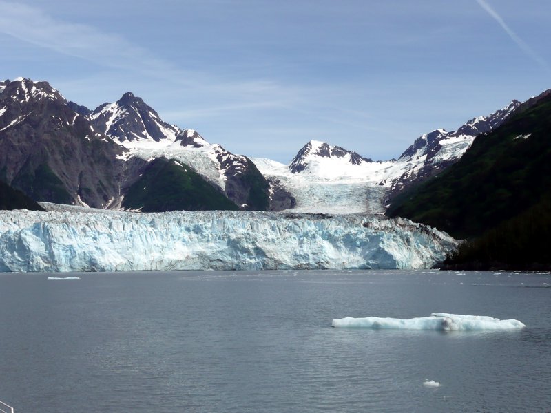 2011-07-20 - Prince William Sound - Meares Glacier 2