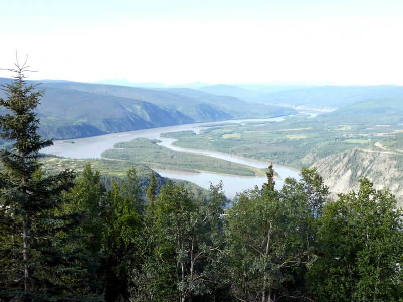 2011-08-08  Dwason City - Yukon River from the top of the Dome