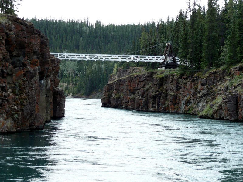 2011-08-10 Whitehorse suspention bridge across Yukon 2
