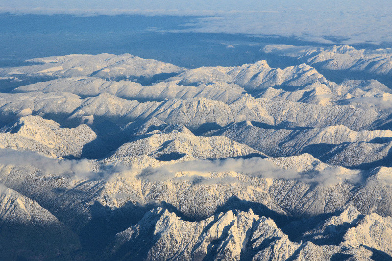 2014.02.02-8  Flying over the Cascade mountains