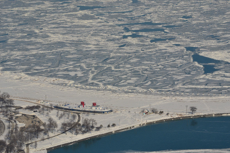 2014.02.03 John Hancock Building Frozen Lake Michiagn