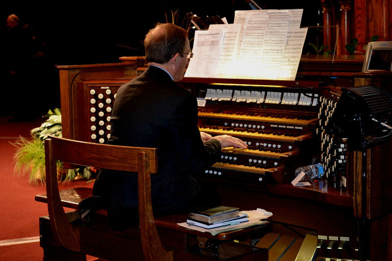 2014.02.04 Moody Church Organist