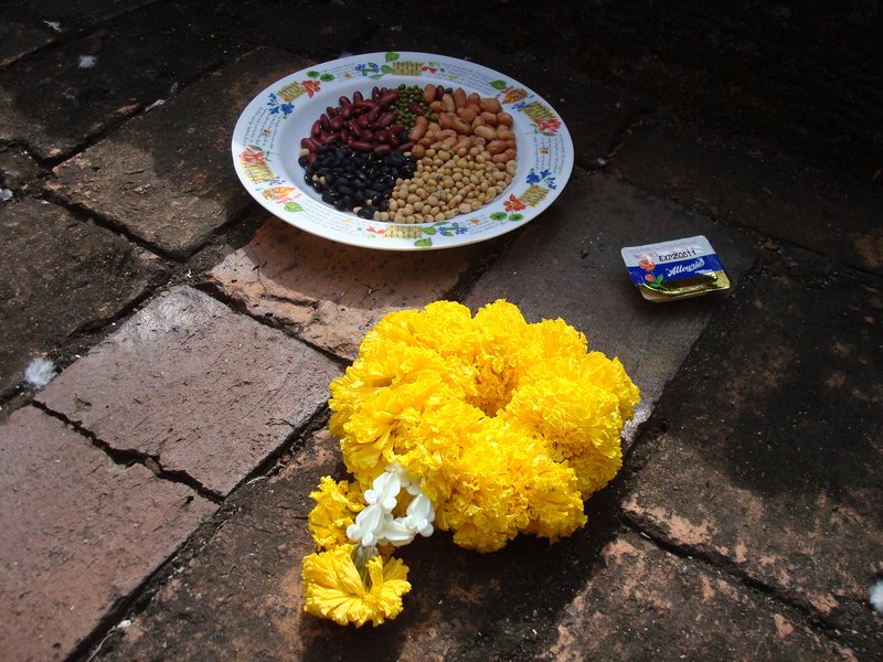Sukhothai - Offerings, not sure about the butter