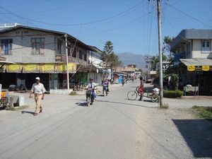 Nyaungshwe main street