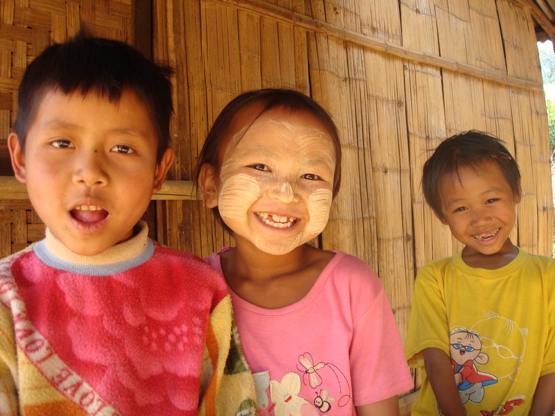 Kids in village near Kyaukme