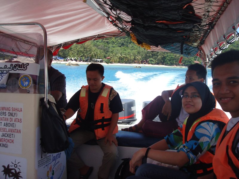 Other tourists on the speedboat