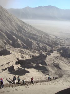 Short but steep climb to Bromo crater