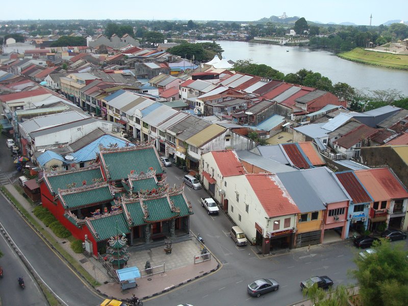Kuching overlooking chinatown