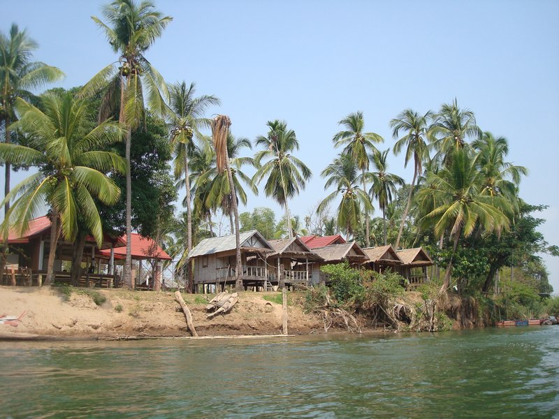 Bungalows on Don Det