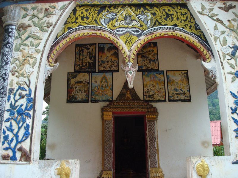 Buddhist temple in Nong Khiaw