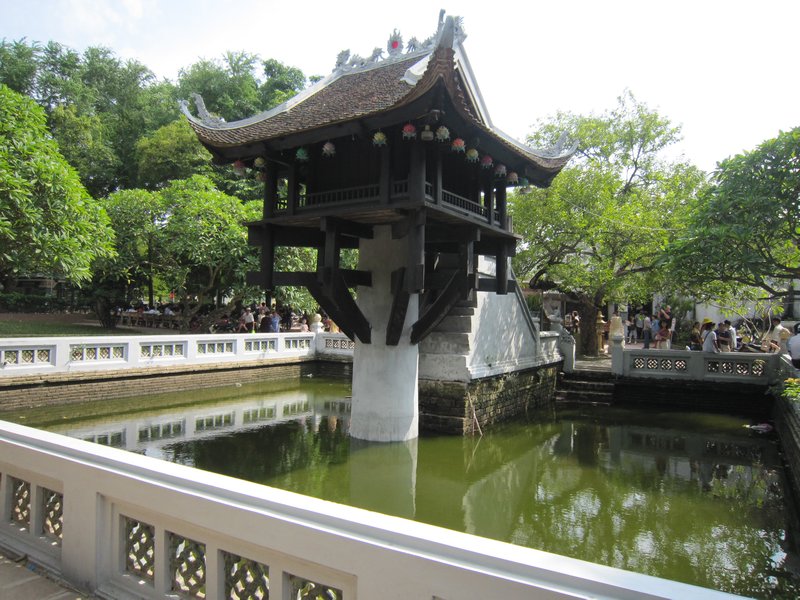 One pillar pagoda back side 1