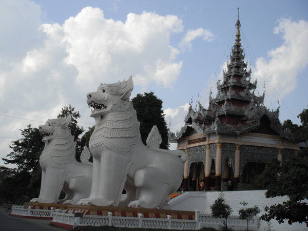 La Sutaungpyai Pagoda