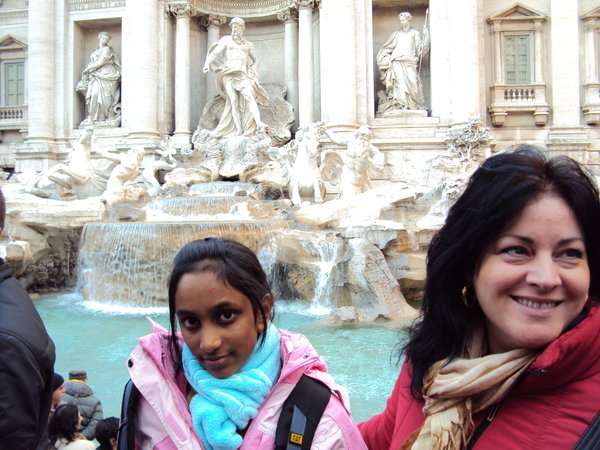 Trevi's fountain in the day