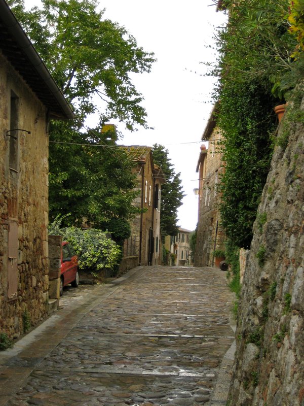 Street in Monteriggioni
