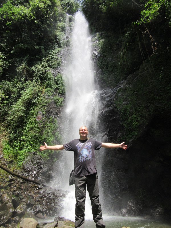 Munduk scenery - the Munduk waterfall