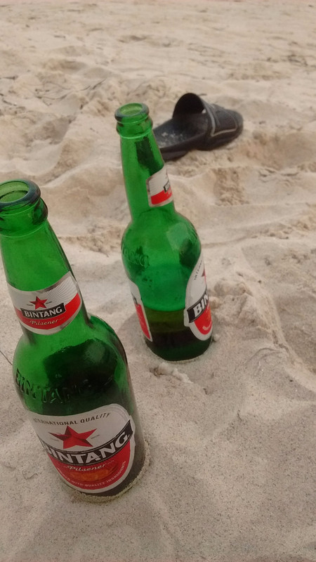 Gili Trawangan - beers on the beach