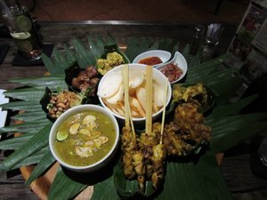 Sanur - Warung Canang Kitchen N Bar, Balinese Rijsttafel