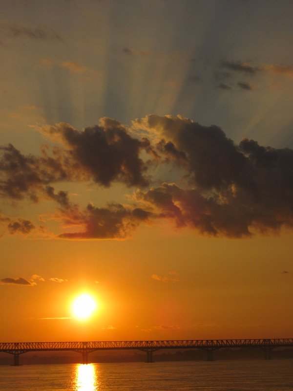 Boat to Mandalay - sunrise