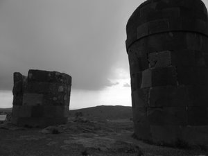 Stillustani ruins