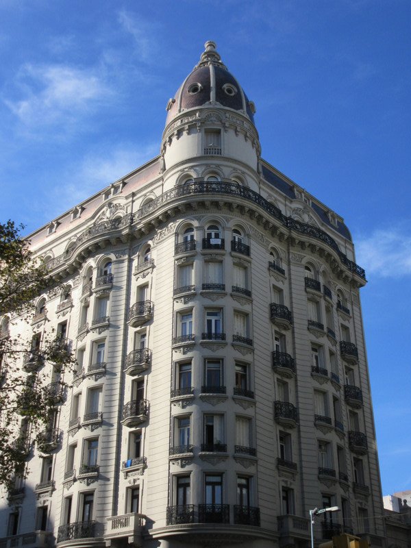 Great architecture in and around Montevideo